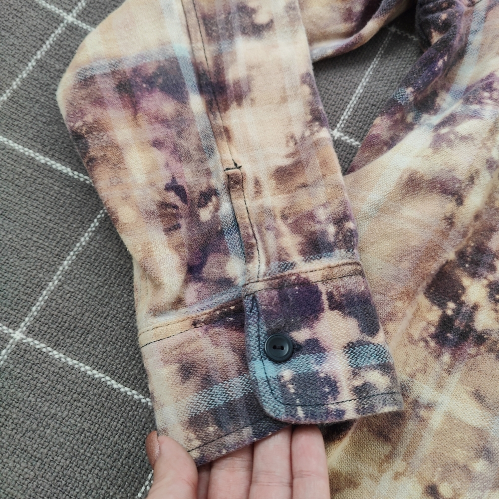 Grayers Clothiers Once in a Blue Moon Distressed Acid Bleached Flannel Shirt - Picture 5 of 9